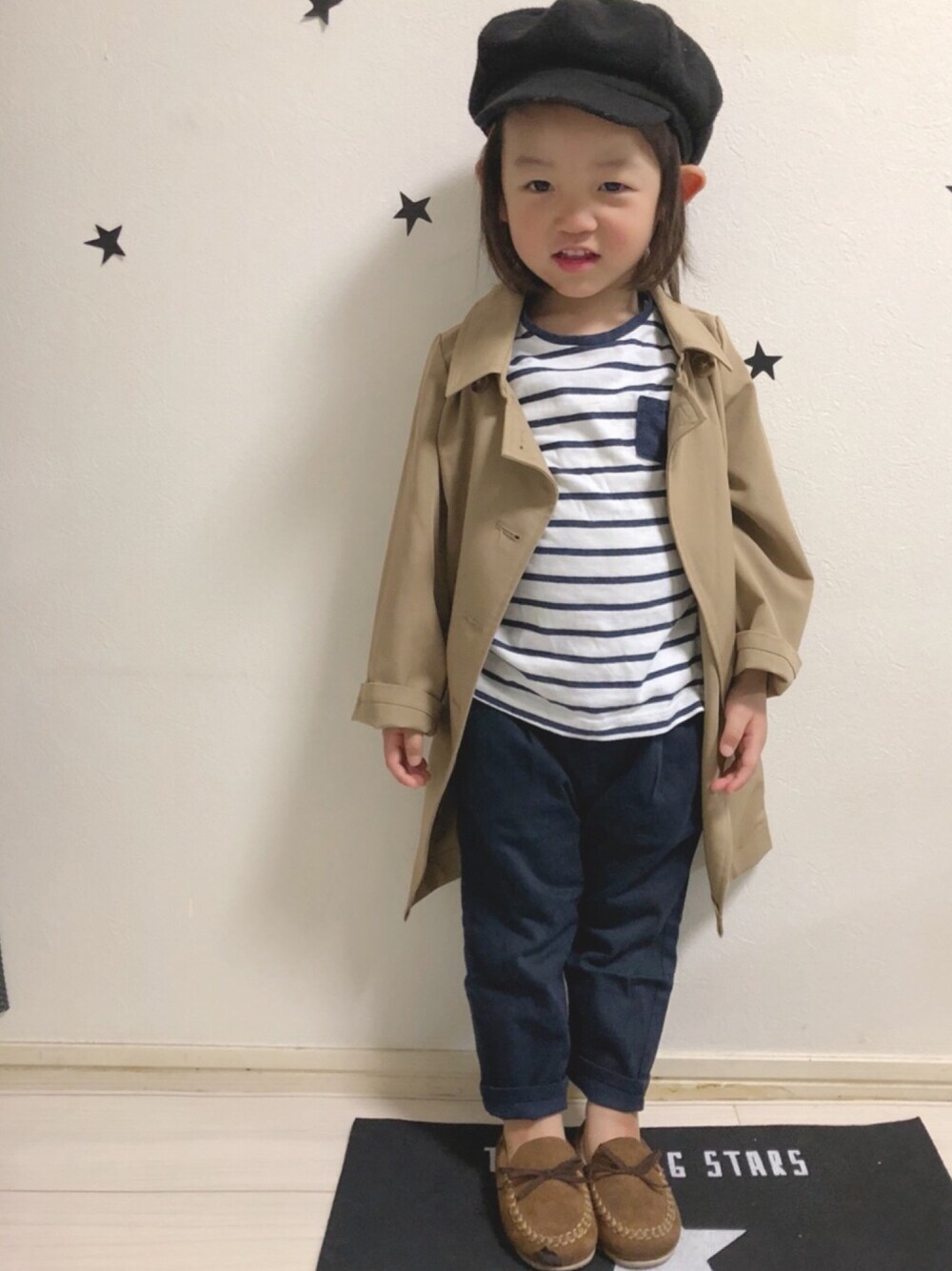 「3歳、キッズコーデ、kids、kidsfashion、トレンチコート、キッズファッション、はるコーデ、ボーダー、おしゃれさんと繋がりたい、キッズ」｜「futafutaのアイテム（トレンチコート、ベージュ系）」を使った、sTm.I✪⍟さん（キッズ・100cm）の春コーディネートの1枚目の写真