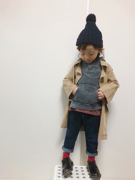 「カラーソックス」｜「アイテム（トレンチコート）」を使った、sTm.I✪⍟さん（キッズ・100cm）の冬コーディネート
