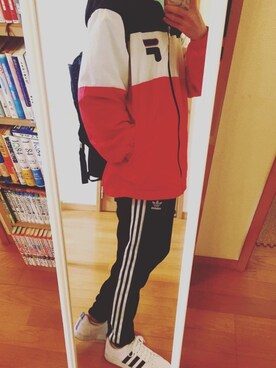 「FILA（フィラ）のアイテム（ナイロンジャケット）」を使った、わちぇさん（メンズ・175cm）の春コーディネート