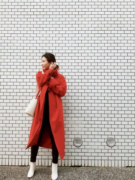 ステンカラーコートを使った「赤コート」の人気ファッション