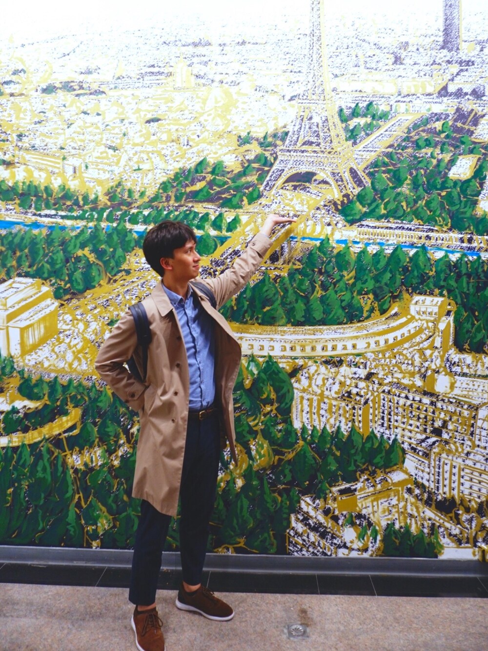 「UNIQLOのアイテム（トレンチコート、ベージュ系）」を使った、Dylan Li 🇹🇼さん（メンズ・189cm）の冬コーディネートの1枚目の写真