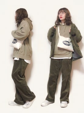 「BEAMS（ビームス）のアイテム（ジャケット/アウター）」を使った、かほこ。さん（レディース・161cm）の秋コーディネート
