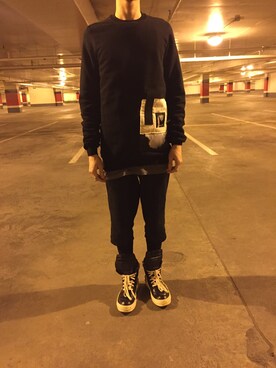 「DRKSHDW by RICK OWENS（ダークシャドウ バイ リックオウエンス）のアイテム（スウェット）」を使った、Chungcheong Yuenさん（メンズ・178cm）の冬コーディネート