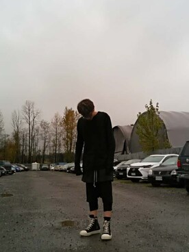 「DRKSHDW by RICK OWENS（ダークシャドウ バイ リックオウエンス）のアイテム（タンクトップ）」を使った、Chungcheong Yuenさん（メンズ・178cm）の冬コーディネート