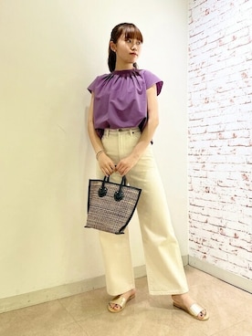 「アイテム（サンダル、ゴールド系）」を使った、村上さん（レディース・160cm）の夏コーディネート