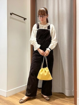 「アイテム（つなぎ/オールインワン）」を使った、村上さん（レディース・160cm）の秋コーディネート