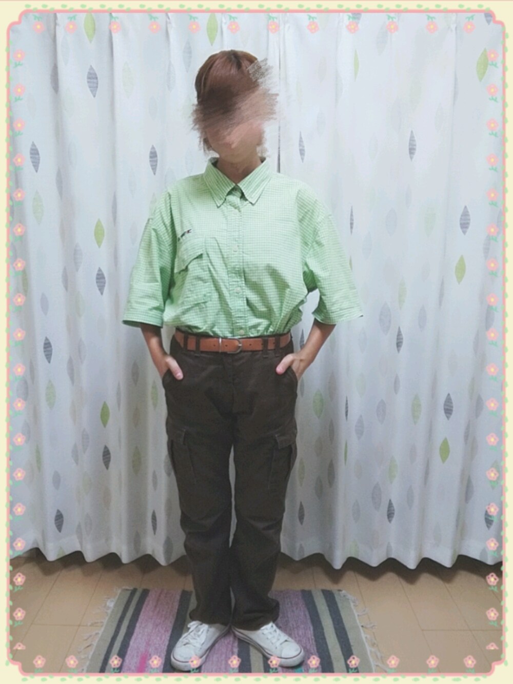 「今日のコーデ、シンプルコーデ、チェックシャツ、オーバーサイズシャツ、TOMMY HILFIGER、スニーカー」｜「0264のアイテム（シャツ/ブラウス、グリーン系）」を使った、はし🐷さん（レディース・162cm）の春コーディネートの1枚目の写真