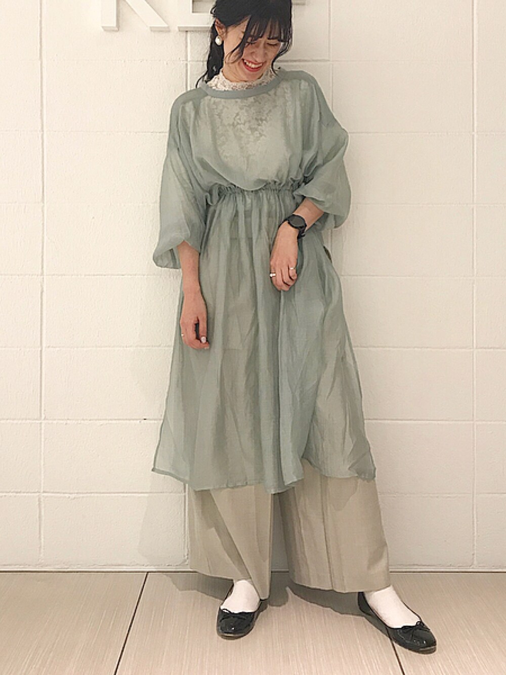 mayu okumuraさんの「サイドスリットギャザードレス（KBF）」を使ったコーディネート
