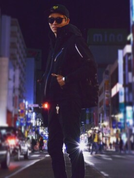 「STUSSY（ステューシー）のアイテム（マウンテンパーカー）」を使った、shoooooriさん（メンズ・176cm）の春コーディネート