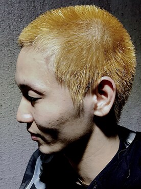 「STUSSY（ステューシー）のアイテム（マウンテンパーカー）」を使った、shoooooriさん（メンズ・176cm）の春コーディネート