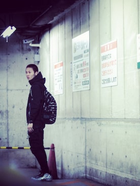 「STUSSY（ステューシー）のアイテム（マウンテンパーカー）」を使った、shoooooriさん（メンズ・176cm）の春コーディネート