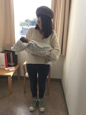 「coen（コーエン）のボリュームスリーブVネックプルオーバーニット（ニット/セーター、ホワイト系）」を使った、coen ちょざさん（レディース・162cm）の冬コーディネート