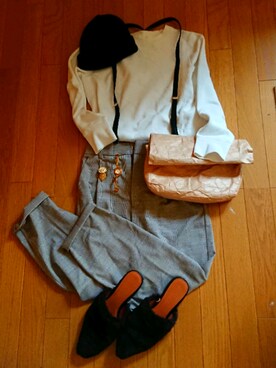 「Ameri（アメリ）のアイテム（クラッチバッグ）」を使った、ぺぽぽさん（レディース・159cm）の春コーディネート