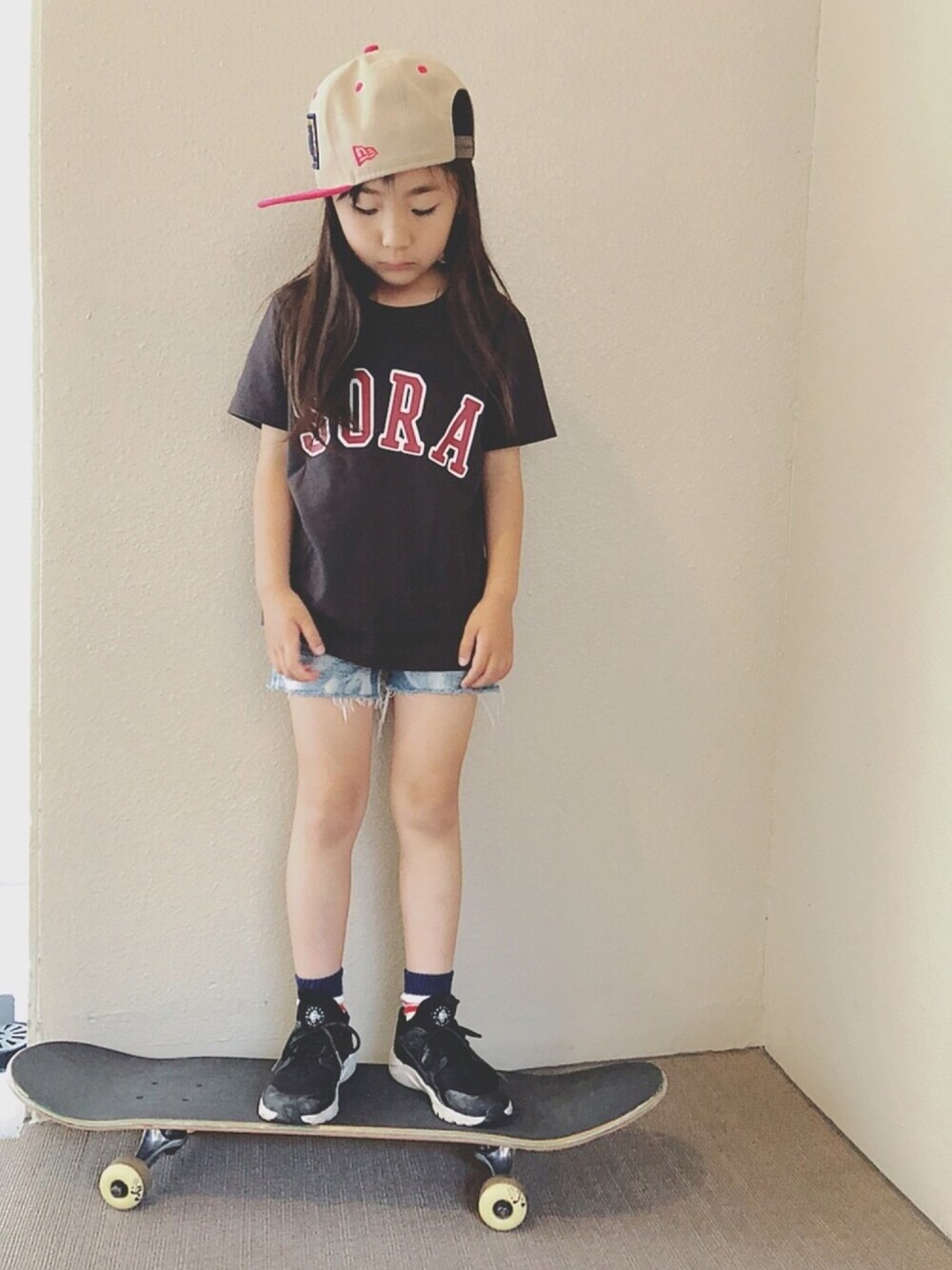 「スケボー女子、スケボー、ショーパン、エアハラチ、キャップ女子、ネームTシャツ、kiitos、gotoHollywood、エックスガールステージス」｜「X-girl StagesのXGS★ × NEW ERA “BOX LOGO”（キャップ、ベージュ系）」を使った、⁂sooora⁂さん（キッズ・110cm）の春コーディネートの1枚目の写真