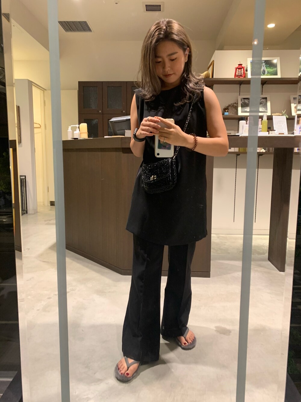 「セットアップ、ZARA、BCSTOCK、UGG、anteprima、Chrome Hearts、ブラック、ハイトーンカラー、154cm、神戸」｜「ANTEPRIMAのアイテム（バッグ、ブラック系）」を使った、Momokaさん（レディース・154cm）の秋コーディネートの1枚目の写真