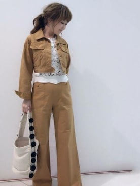 「アイテム（パンツ、イエロー系）」を使った、DEICYさん（レディース・159cm）の春コーディネート