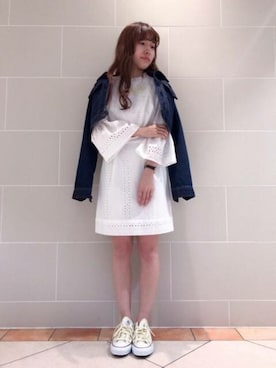 「インディゴデニム」｜「アイテム（ブルゾン）」を使った、DEICYさん（レディース・159cm）の春コーディネート