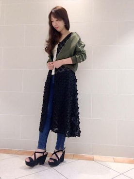 「ガウン」｜「アイテム（MA-1）」を使った、DEICYさん（レディース・159cm）の春コーディネート