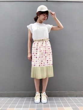 「ME COUTURE（ミークチュール）のアイテム（スカート）」を使った、DEICYさん（レディース・159cm）の春コーディネート