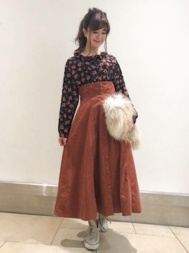 「アイテム（スカート、オレンジ系）」を使った、DEICYさん（レディース・160cm）の冬コーディネート