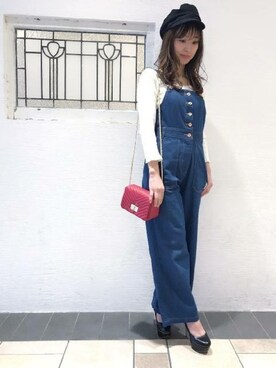 「オフホワイト」｜「アイテム（オールインワン・サロペット）」を使った、DEICYさん（レディース・161cm）の春コーディネート