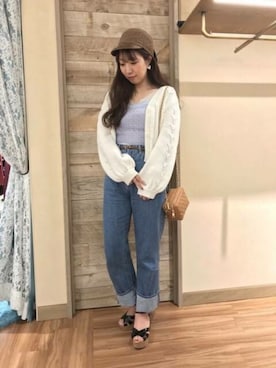 「アイテム（ショルダーバッグ、イエロー系）」を使った、DEICYさん（レディース・159cm）の春コーディネート