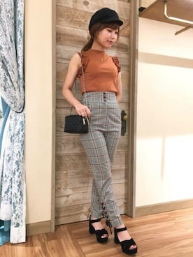 「ブラック」｜「アイテム（キャスケット）」を使った、DEICYさん（レディース・160cm）の夏コーディネート