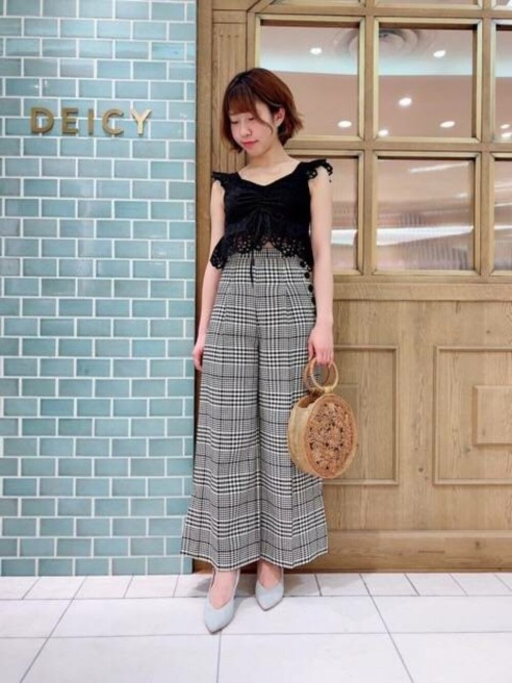 DEICY（デイシー）の「リボンシャーリングコットンレースブラウス