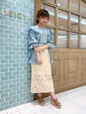 「ME COUTURE（ミークチュール）のアイテム（スカート）」を使った、DEICYさん（レディース・160cm）の春コーディネート