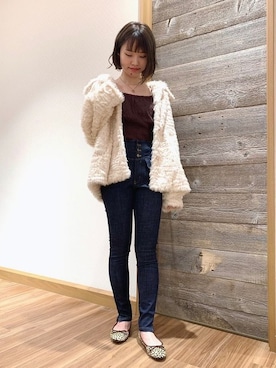 「フェイクファーコート」｜DEICYさん（レディース・158cm）の秋コーディネート