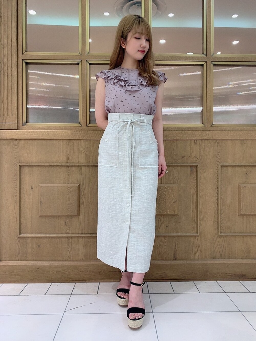 ME COUTURE（ミークチュール）の「ラメツイードミディスカート  