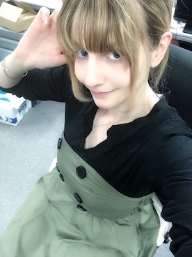 サラ・ネルキンさんのコーディネート