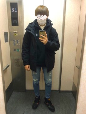 「adidas（アディダス）のアイテム（スウェット）」を使った、KTRさん（メンズ・176cm）の冬コーディネート