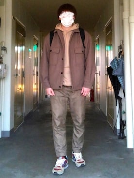 「SEVENDAYS=SUNDAY（セブンデイズサンデイ）のアイテム（パーカー）」を使った、KTRさん（メンズ・176cm）の冬コーディネート