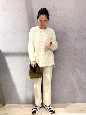 「レプシィム(LEPSIM)」｜「アイテム（チノパンツ）」を使った、yopieさん（レディース・162cm）の冬コーディネート