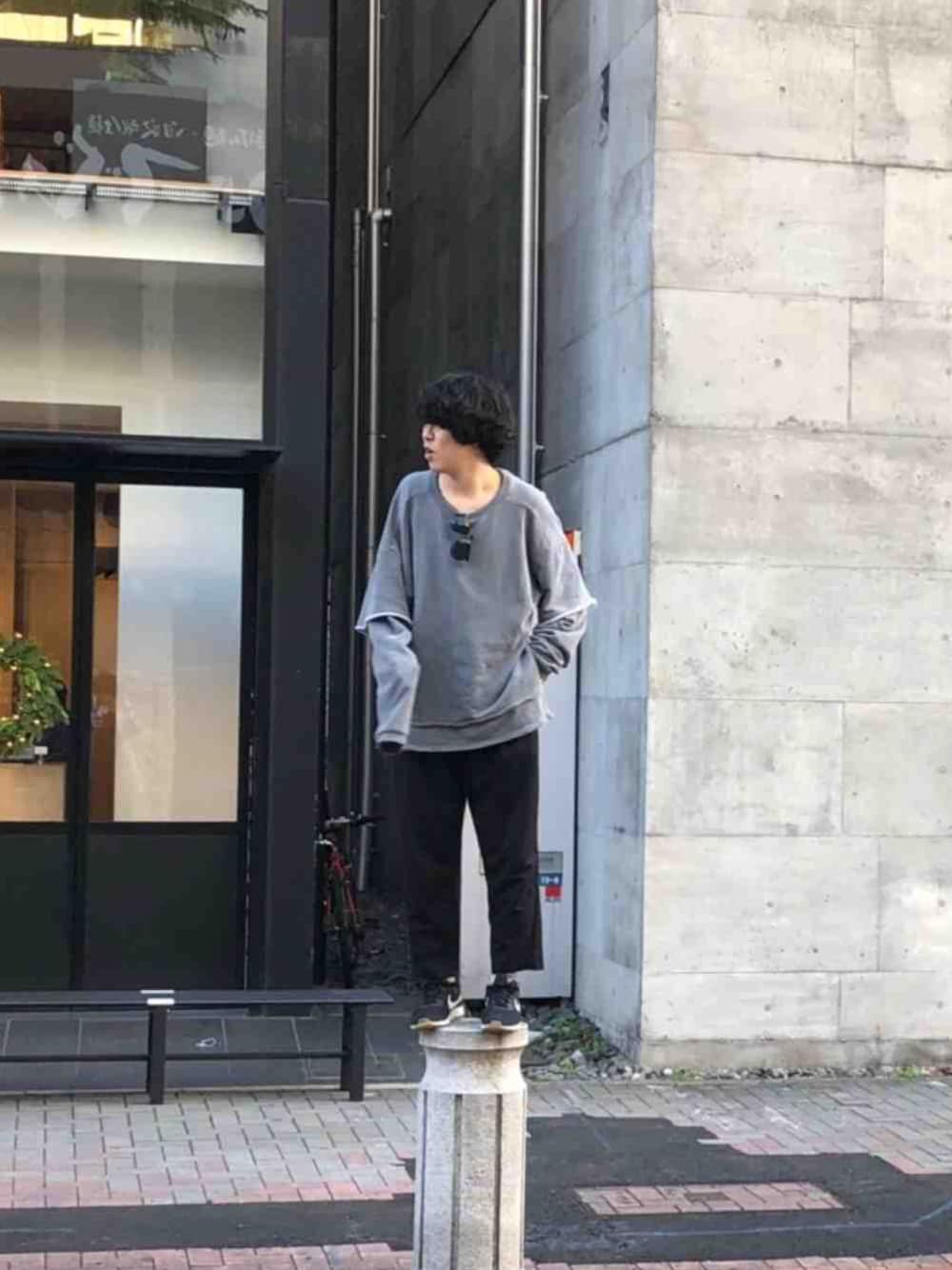 「DRESSEDUNDRSSED、dressedundressed、yohjiyamamoto、ヨウジヤマモト」｜「Yohji Yamamoto +Noirのアイテム（スラックス、ブラック系）」を使った、cityさん（メンズ・180cm）の夏コーディネートの1枚目の写真