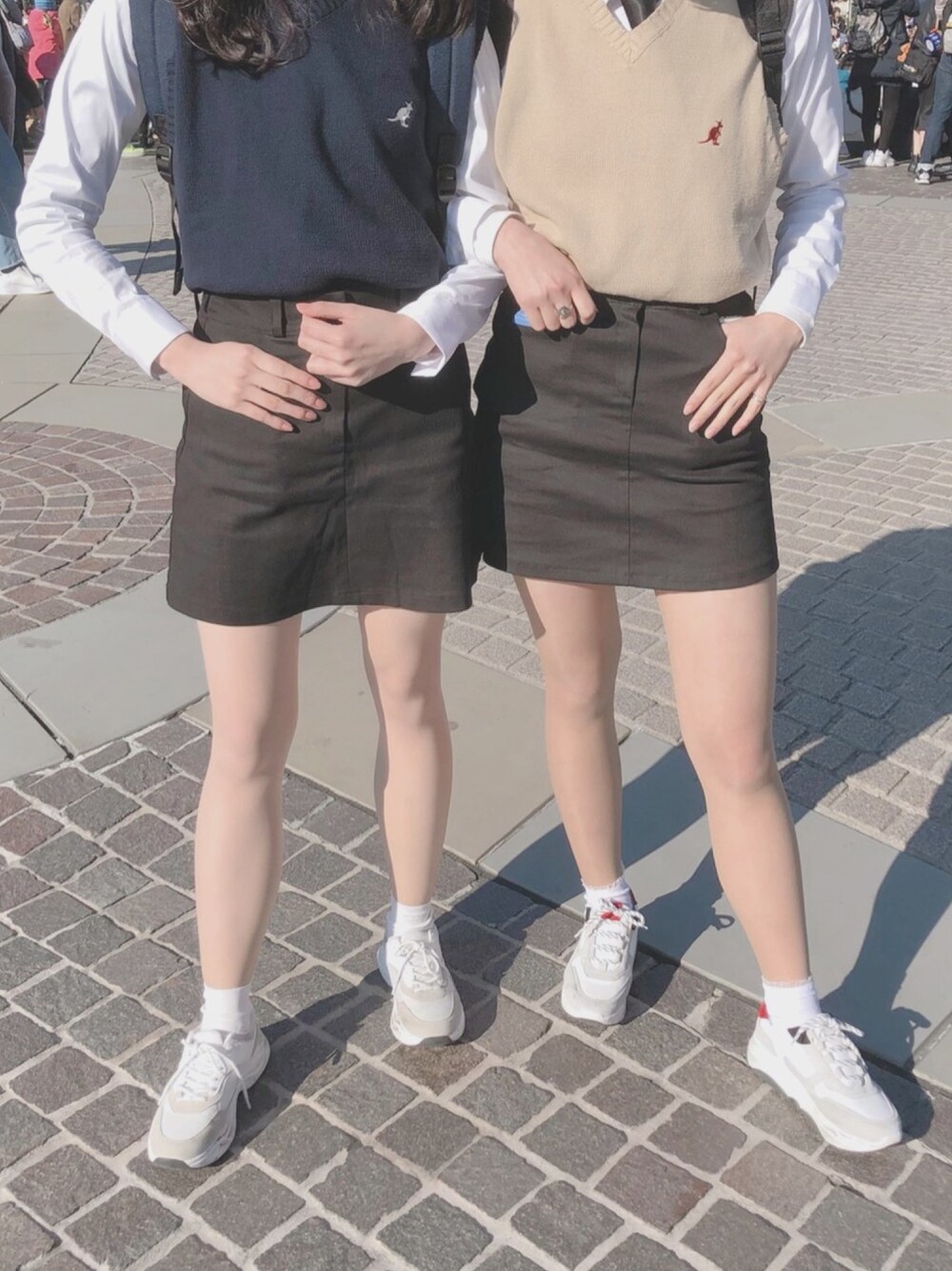 「平成最後のWEARISTAセンバツ、春、韓国ファッション、韓国、制服、ディズニー、双子コーデ、タイトスカート」｜「🇰🇷のアイテム（スカート、ブラック系）」を使った、민さん（レディース・161cm）の春コーディネートの1枚目の写真