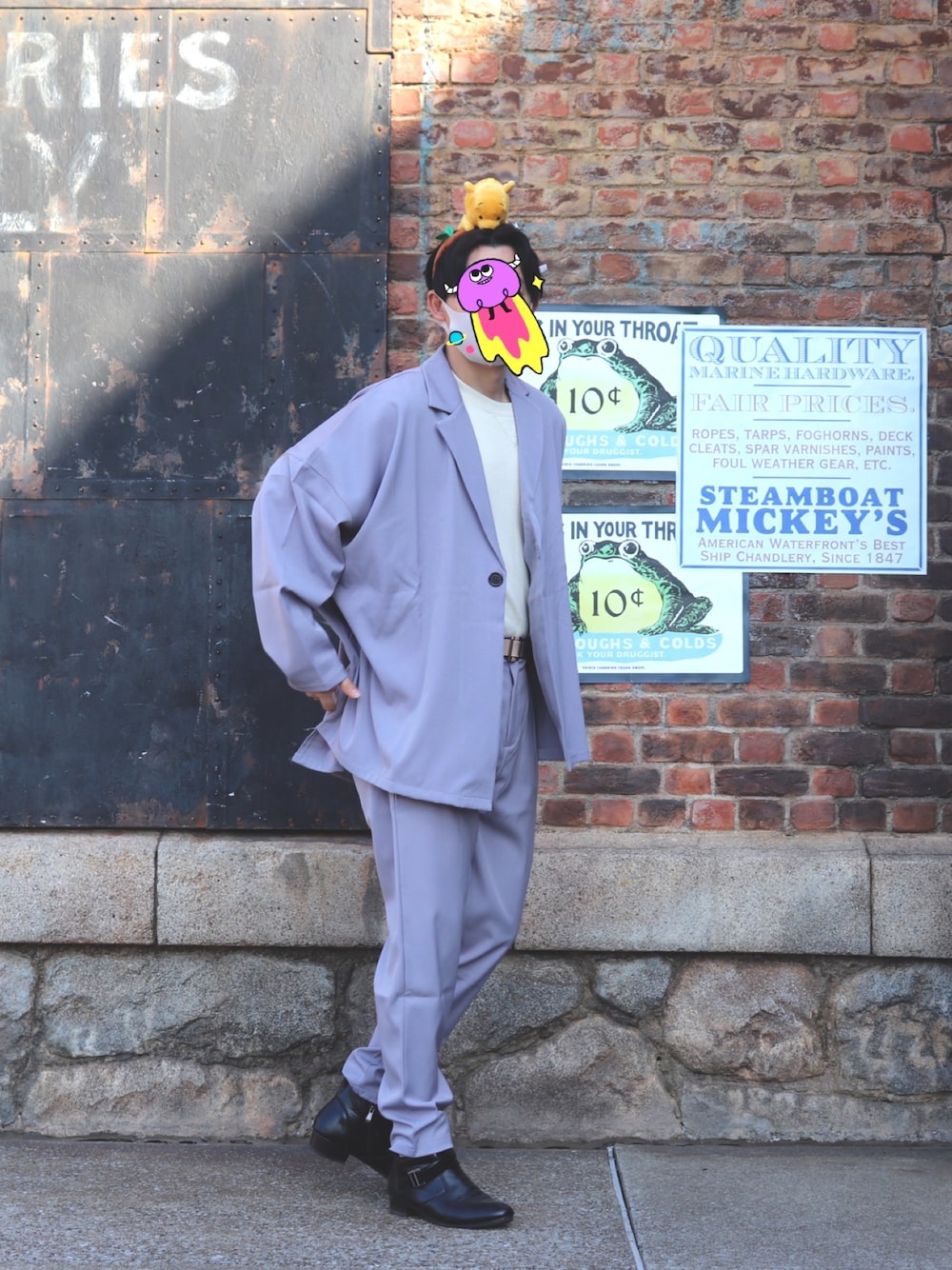 「セットアップ、MinoriTY、ディズニーコーデ、ディズニーシー、wearhalloween2020、周りに囚われない、いいね、save、フォローお願いします🤑、コメント イイね 待ってまーす！、おしゃれさんと繋がりたい、センターパート」｜「MinoriTYの【2点セット】とろみ素材ドルマンビッグジャケット+テーパードパンツ/セットアップ（セットアップ、グレー系）」を使った、yuchimaru_さん（メンズ・176cm）の秋コーディネートの1枚目の写真