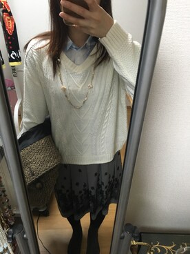 「GU（ジーユー）のアイテム（ニット/セーター、ホワイト系）」を使った、Erioさん（レディース・157cm）の冬コーディネート