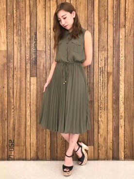 「プリーツ」｜「アイテム（シャツワンピース）」を使った、MIIAさん（レディース・164cm）の夏コーディネート