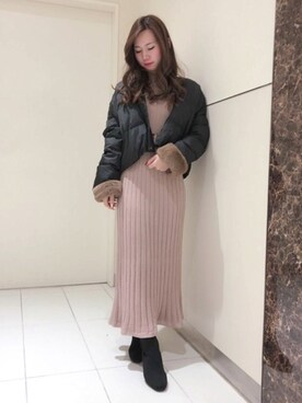 「プリーツ」｜「アイテム（ダウンジャケット/コート）」を使った、MIIAさん（レディース・160cm）の秋コーディネート