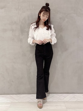 「MIIA（ミーア）のアイテム（パンツ）」を使った、MIIAさん（レディース・152cm）の春コーディネート