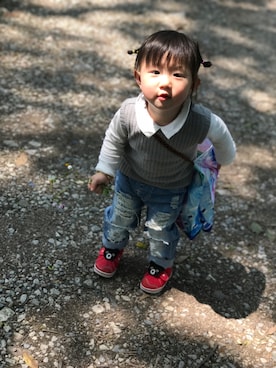 「petit main（プティマイン）のテレコハイネックベスト（ベスト、ホワイト系）」を使った、Tangleleさん（キッズ・90cm）の夏コーディネート