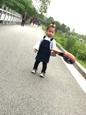 「petit main（プティマイン）の袖フレア長袖Tシャツ（Tシャツ/カットソー、パープル系）」を使った、Tangleleさん（キッズ・90cm）の夏コーディネート