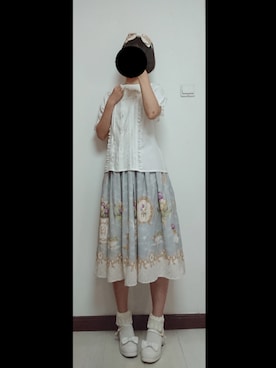 「ブルー x ホワイト」｜「アイテム（サロペット/オーバーオール）」を使った、S_N_Rさん（レディース・163cm）の秋コーディネート