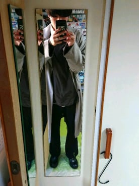 「スリットパンツ」｜「アイテム（トレンチコート）」を使った、kazu「インスタ開設しました」さん（メンズ・178cm）の秋コーディネート