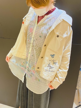 「ScoLar（スカラー）のアイテム（ジャケット/アウター）」を使った、yuriさん（レディース・163cm）の春コーディネート