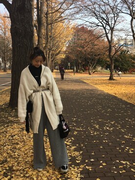 「イチョウ並木」｜「アイテム（スウェット）」を使った、ジュリさん（レディース・163cm）の冬コーディネート