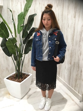 「SpRay（スプレイ）のアイテム（デニムジャケット）」を使った、SpRay名古屋茶屋店さん（レディース・157cm）の冬コーディネート