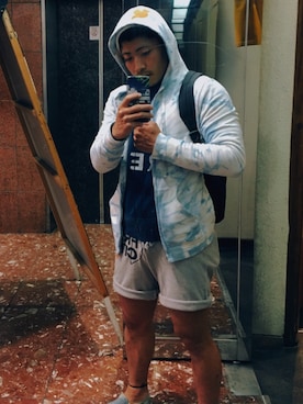 「アイテム（スリッポン、ブルー系）」を使った、SHO  MOURIさん（メンズ・165cm）の春コーディネート